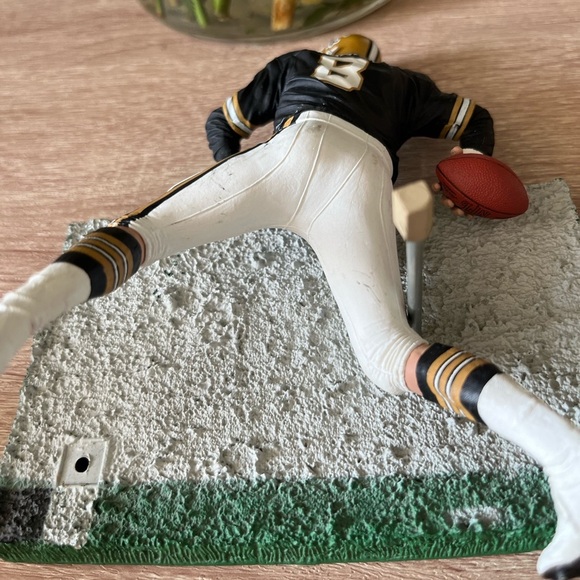 NFL Player Manning 2005 Figurine - Picture 7 of 7